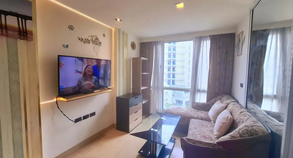 Condo en alquiler de 1 habitaciones en Bang Lamung, Chonburi