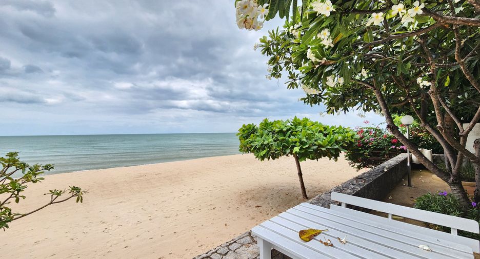 For rent 2 bedrooms condo in Cha Am, Phetchaburi