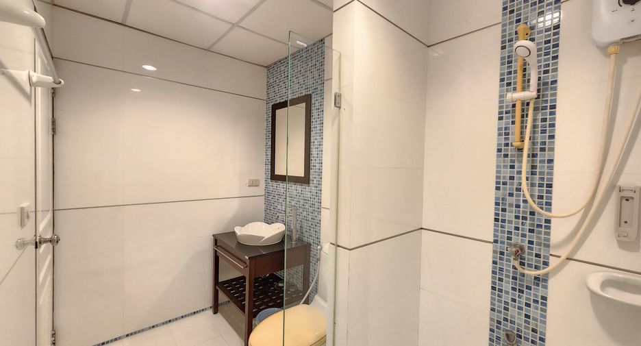 For rent 2 bedrooms condo in Cha Am, Phetchaburi