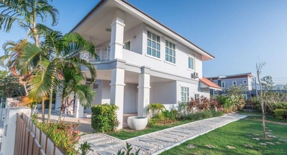 For rent 4 bedrooms villa in Hua Hin, Prachuap Khiri Khan