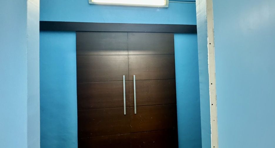For sale 3 bedrooms retail Space in Mueang Chiang Mai, Chiang Mai