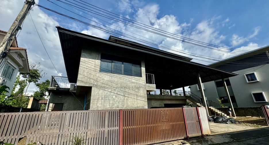 For sale 3 bedrooms retail Space in Mueang Chiang Mai, Chiang Mai