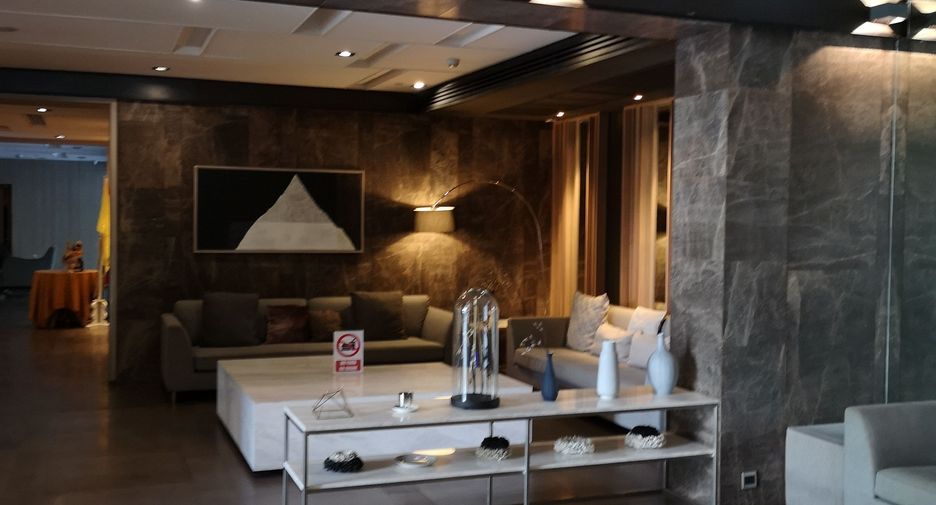 À vendre 1 chambre condo à Huai Khwang, Bangkok