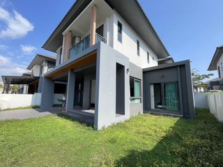 À louer 4 chambres maison à Bang Lamung, Chonburi