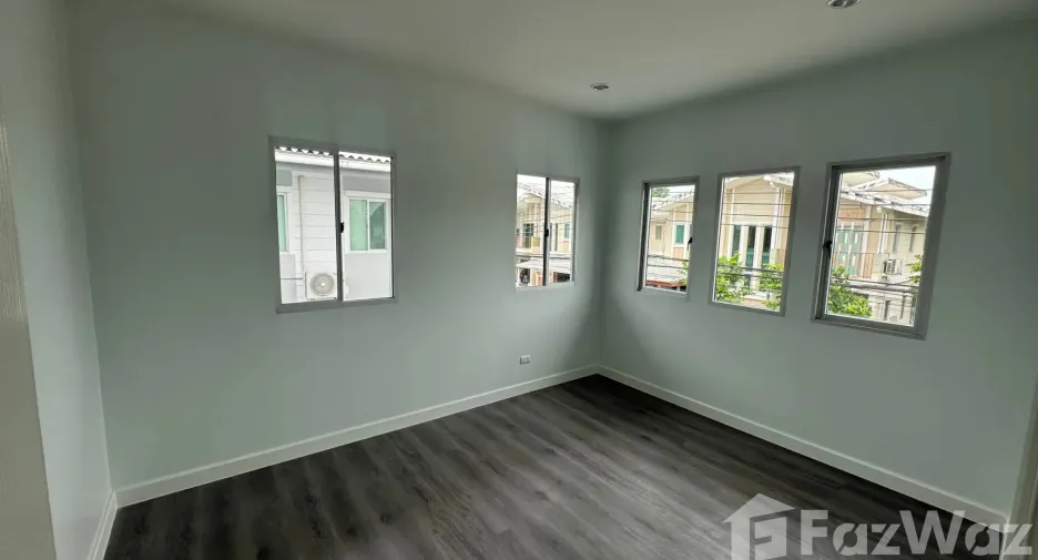 À vendre 3 chambres maison à Bang Phli, Samut Prakan