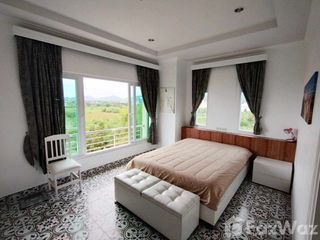 Продажа и аренда 3 спальни кондо в Ча Ам, Пхетбури