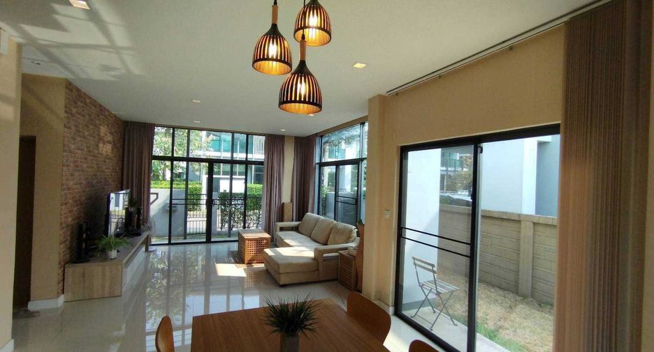 For sale and for rent 3 bedrooms house in Bang Kapi, Bangkok