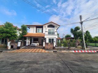 À louer 3 chambres maison à San Kamphaeng, Chiang Mai
