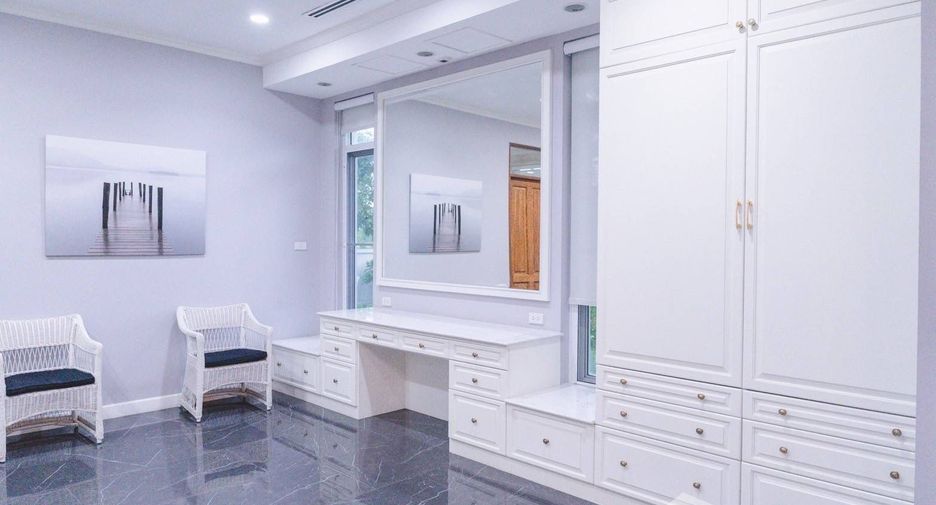 For sale 5 bedrooms house in Doi Saket, Chiang Mai