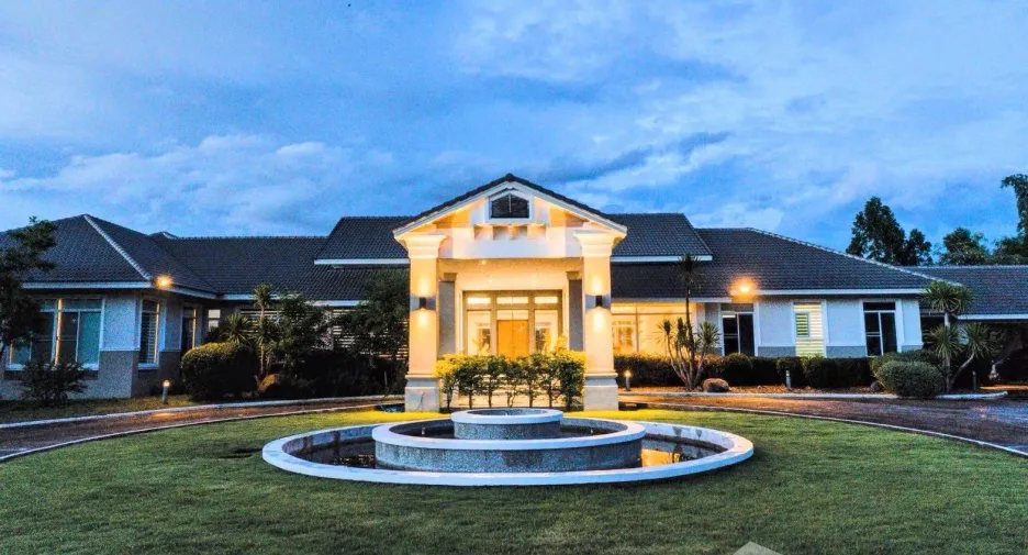 For sale 5 bedrooms house in Doi Saket, Chiang Mai