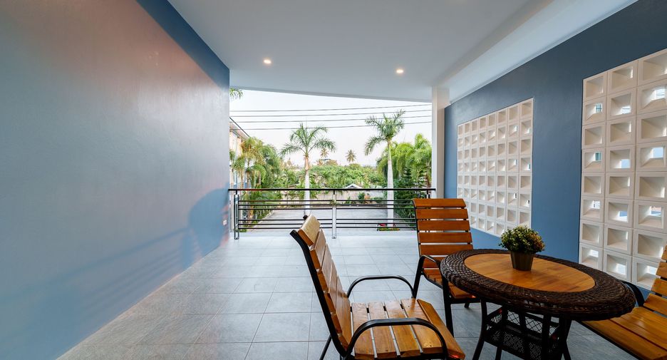 For rent 6 bedrooms house in Bang Lamung, Chonburi