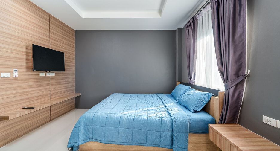 For rent 6 bedrooms house in Bang Lamung, Chonburi