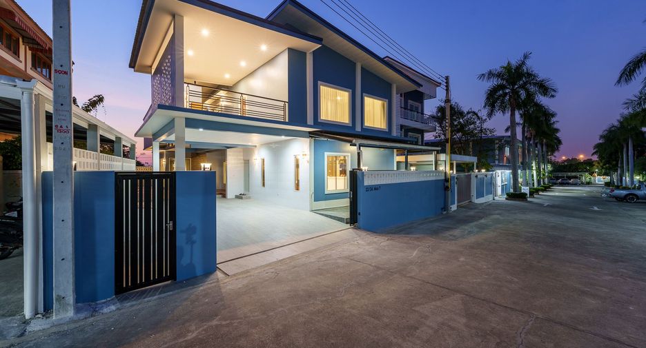 For rent 6 bedrooms house in Bang Lamung, Chonburi