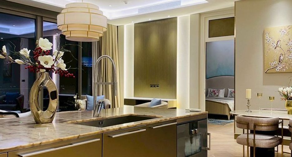 Condo en venta y en alquiler de 6 habitaciones en Khlong San, Bangkok