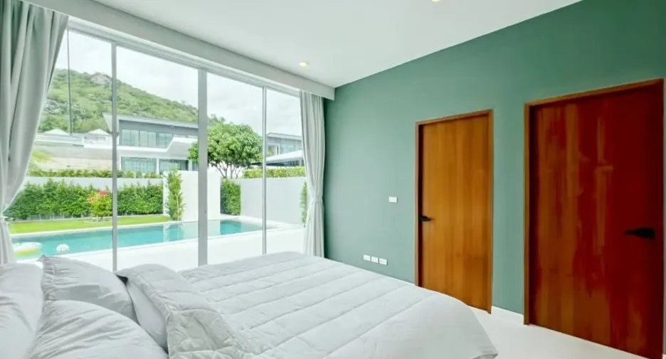For sale 4 bedrooms villa in Hua Hin, Prachuap Khiri Khan
