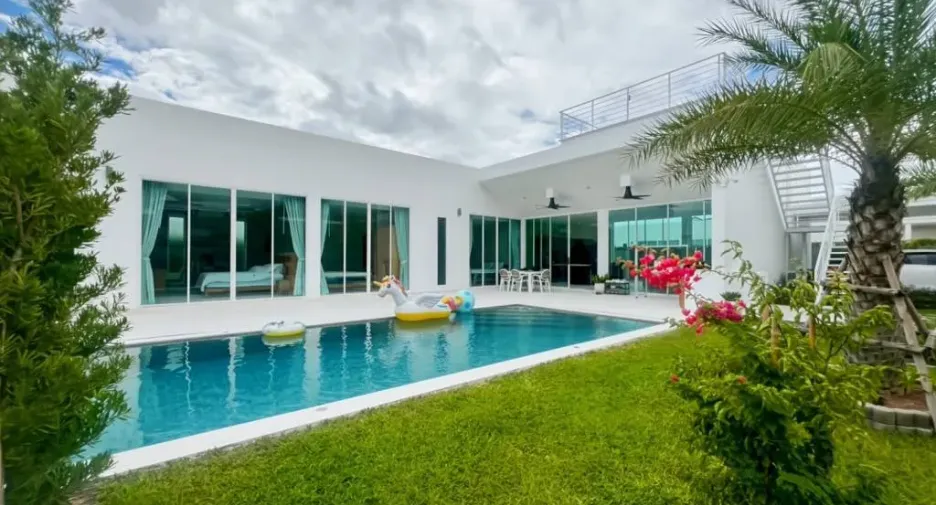 For sale 4 bedrooms villa in Hua Hin, Prachuap Khiri Khan