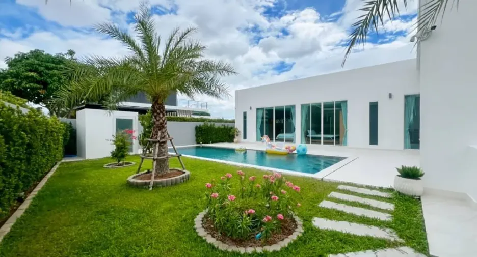 For sale 4 bedrooms villa in Hua Hin, Prachuap Khiri Khan
