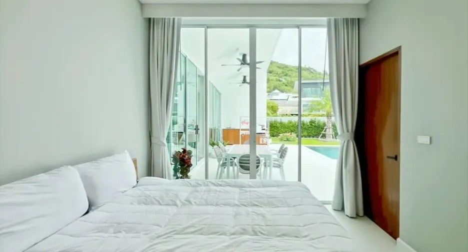 For sale 4 bedrooms villa in Hua Hin, Prachuap Khiri Khan