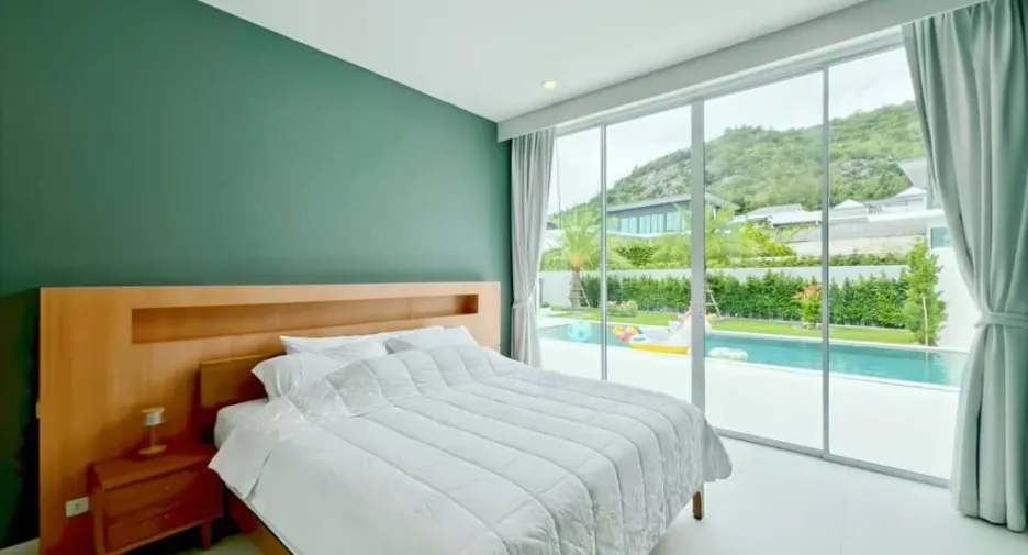 For sale 4 bedrooms villa in Hua Hin, Prachuap Khiri Khan