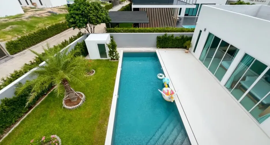 For sale 4 bedrooms villa in Hua Hin, Prachuap Khiri Khan