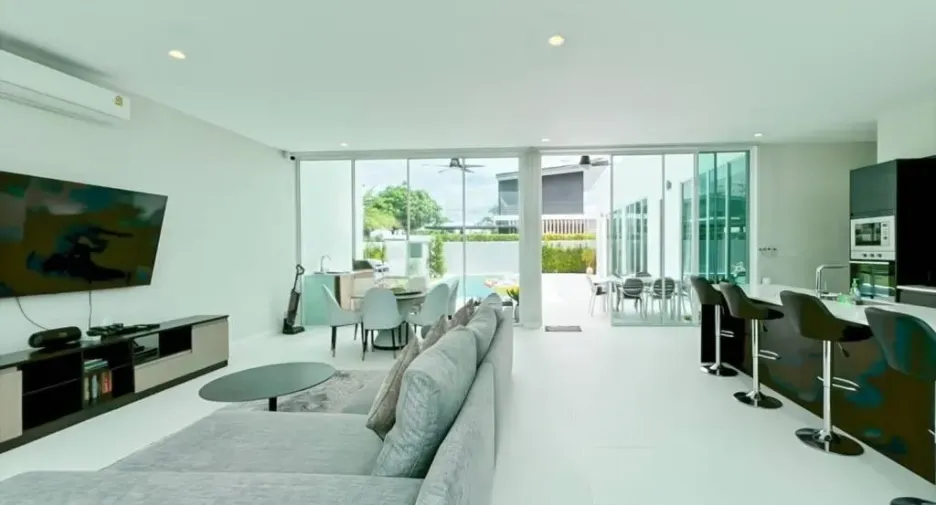 For sale 4 bedrooms villa in Hua Hin, Prachuap Khiri Khan