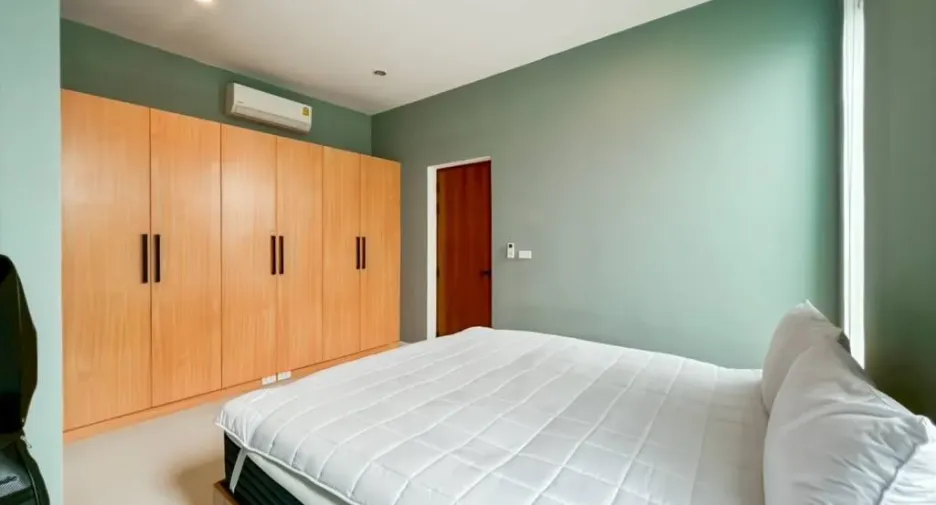 For sale 4 bedrooms villa in Hua Hin, Prachuap Khiri Khan