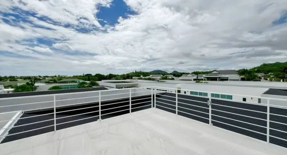 For sale 4 bedrooms villa in Hua Hin, Prachuap Khiri Khan