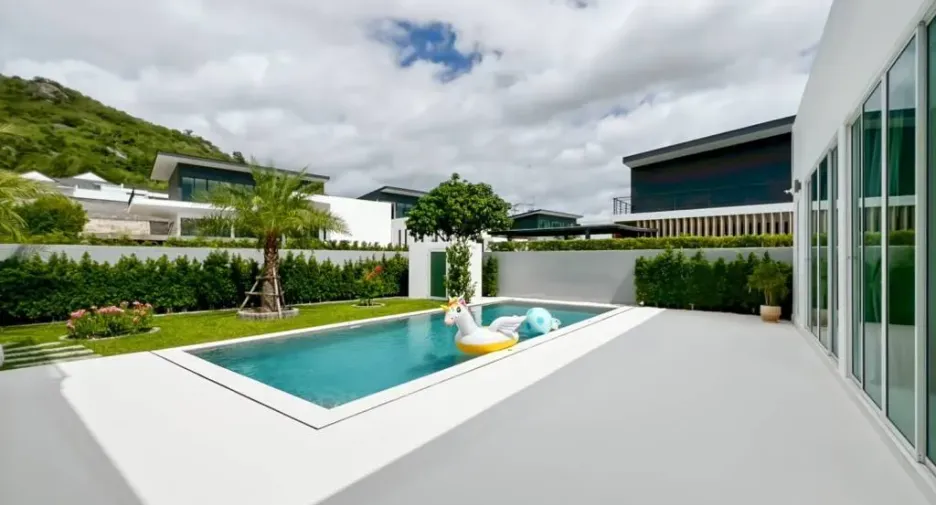 For sale 4 bedrooms villa in Hua Hin, Prachuap Khiri Khan