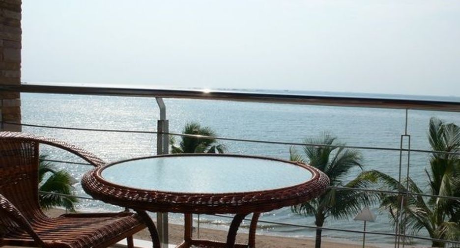 For rent 2 bedrooms condo in Bang Lamung, Chonburi