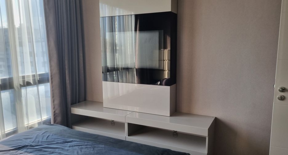 For sale 2 bedrooms condo in Phaya Thai, Bangkok