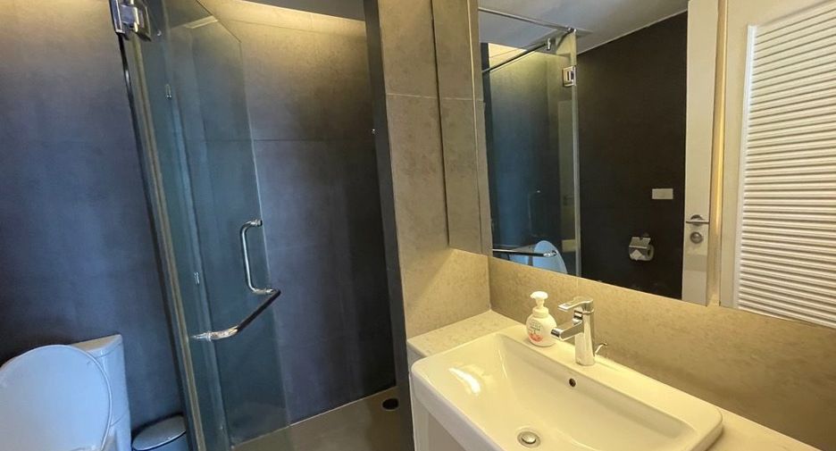 For sale 2 bedrooms condo in Watthana, Bangkok