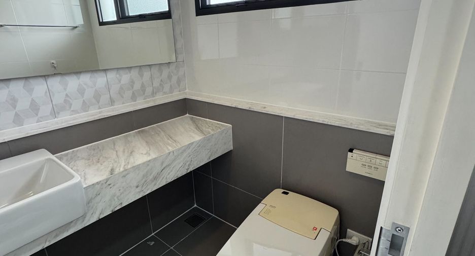 Продажа 4 спальни дом в Bang Phli, Самутпракан