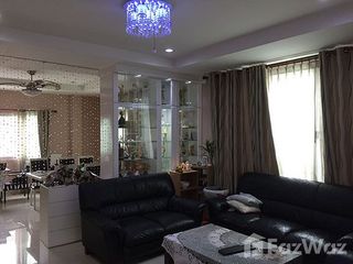 Haus zum Kauf mit 3 Zimmer in Lat Phrao, Bangkok