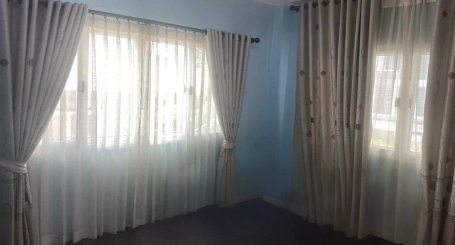 À vendre 3 chambres maison à Lat Phrao, Bangkok
