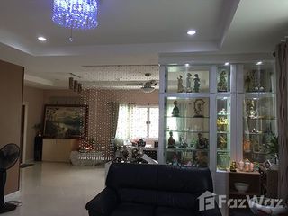 Haus zum Kauf mit 3 Zimmer in Lat Phrao, Bangkok