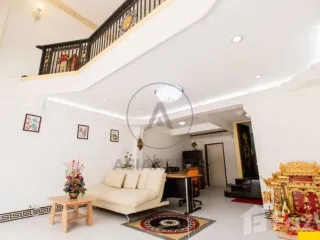 For sale 4 bedrooms townhouse in Bang Rak, Bangkok