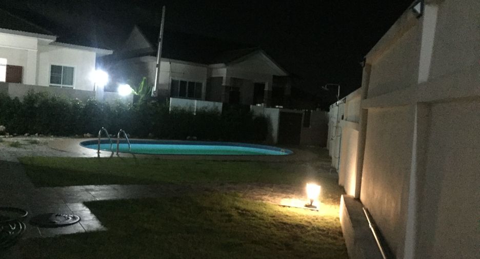 出售 和 出租 3 卧室 独立屋 在 Sattahip, Chon Buri