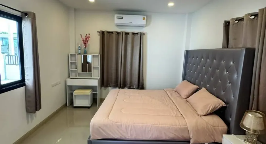 For rent 3 bedrooms villa in Hua Hin, Prachuap Khiri Khan