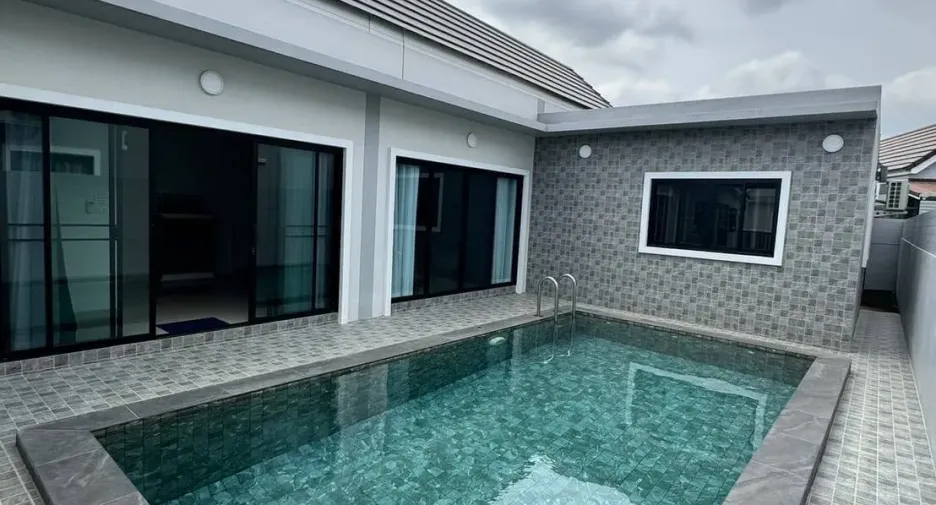 For rent 3 bedrooms villa in Hua Hin, Prachuap Khiri Khan