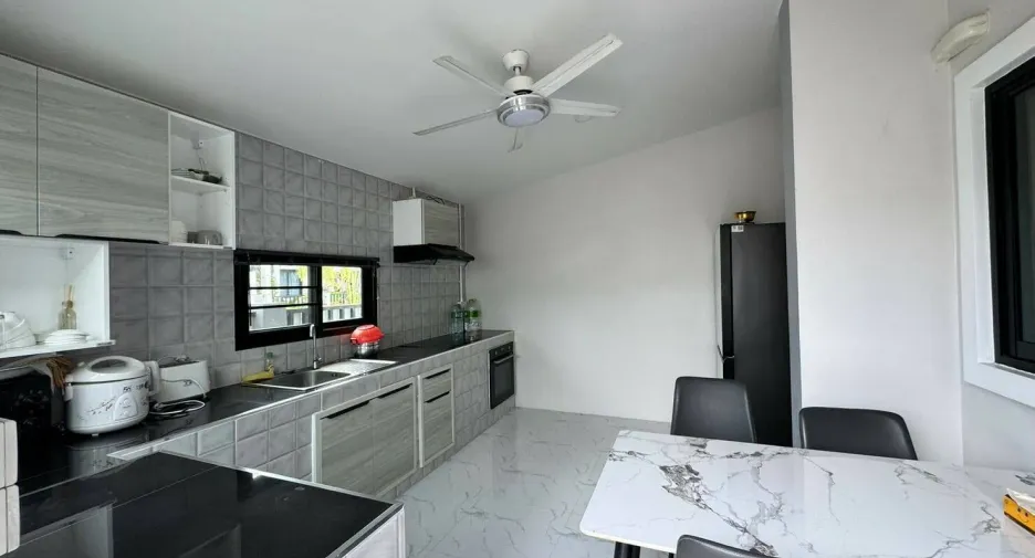 For rent 3 bedrooms villa in Hua Hin, Prachuap Khiri Khan
