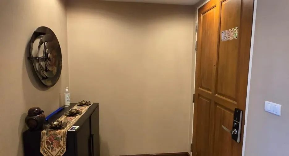For sale and for rent 2 bedrooms condo in Watthana, Bangkok