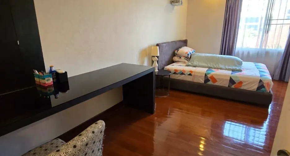 For sale and for rent 2 bedrooms condo in Watthana, Bangkok