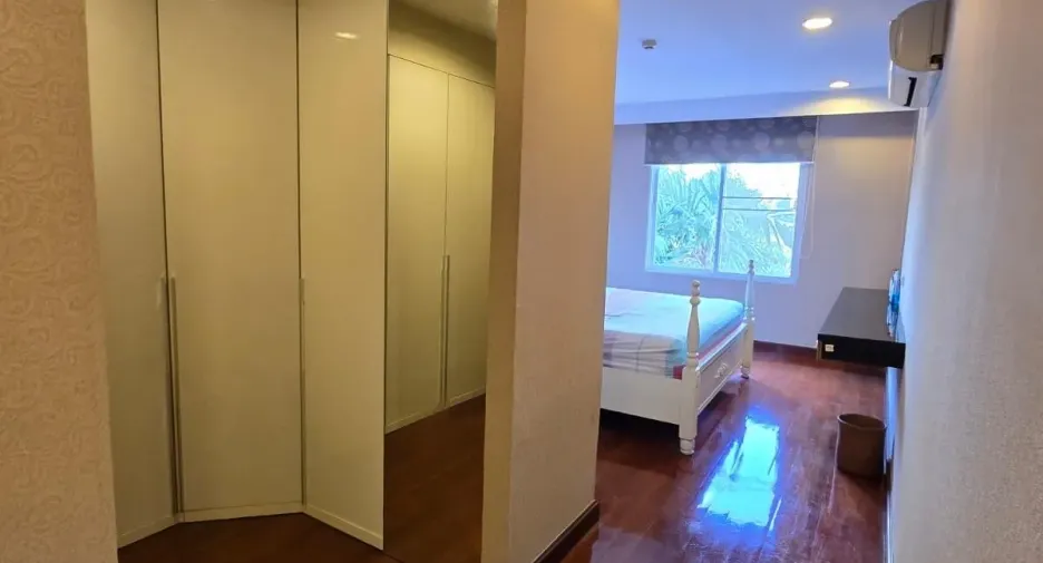 For sale and for rent 2 bedrooms condo in Watthana, Bangkok