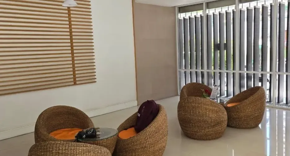 For sale and for rent 2 bedrooms condo in Watthana, Bangkok