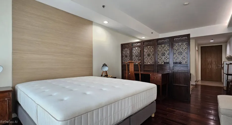 For sale studio condo in Yan Nawa, Bangkok