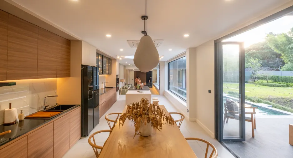 For sale 6 bedrooms villa in Mueang Chiang Mai, Chiang Mai