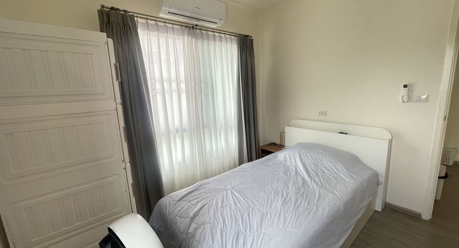 For sale 4 bedrooms house in Mueang Chiang Mai, Chiang Mai
