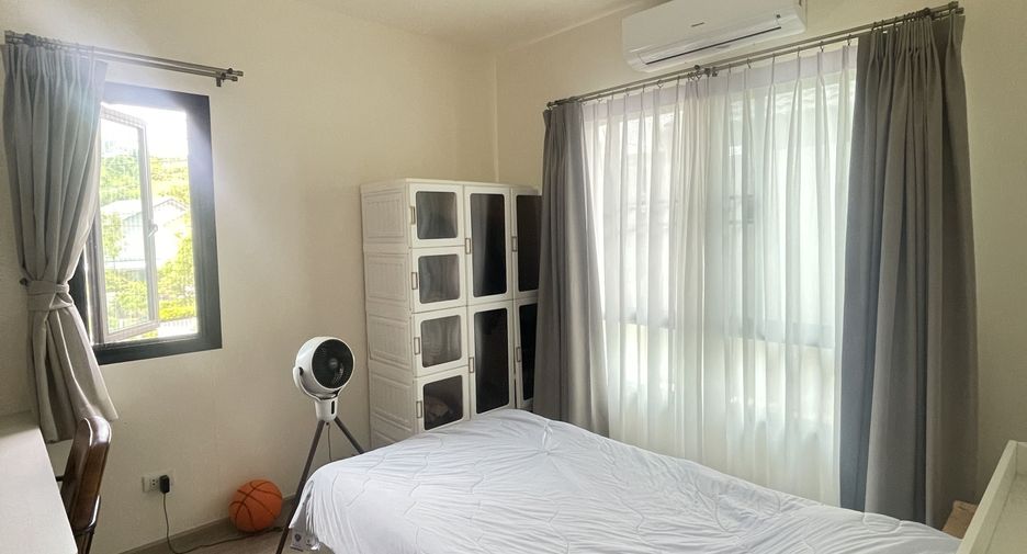 For sale 4 bedrooms house in Mueang Chiang Mai, Chiang Mai