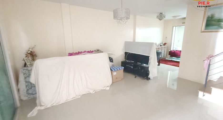 For sale 3 bedrooms townhouse in Min Buri, Bangkok