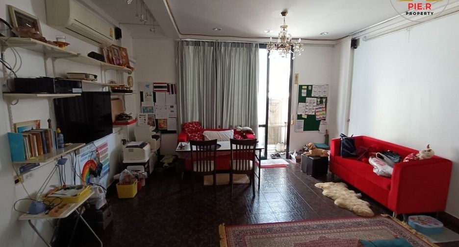 For sale 3 bedrooms townhouse in Min Buri, Bangkok